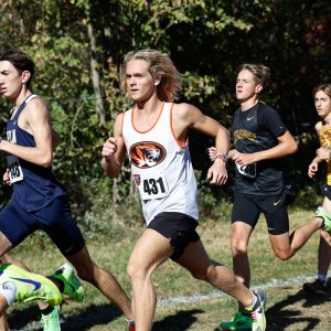 Payne, Wilson Lead Republic at COC Cross Country Meet