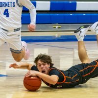 Photos: Varsity Boys Basketball vs Hillcrest